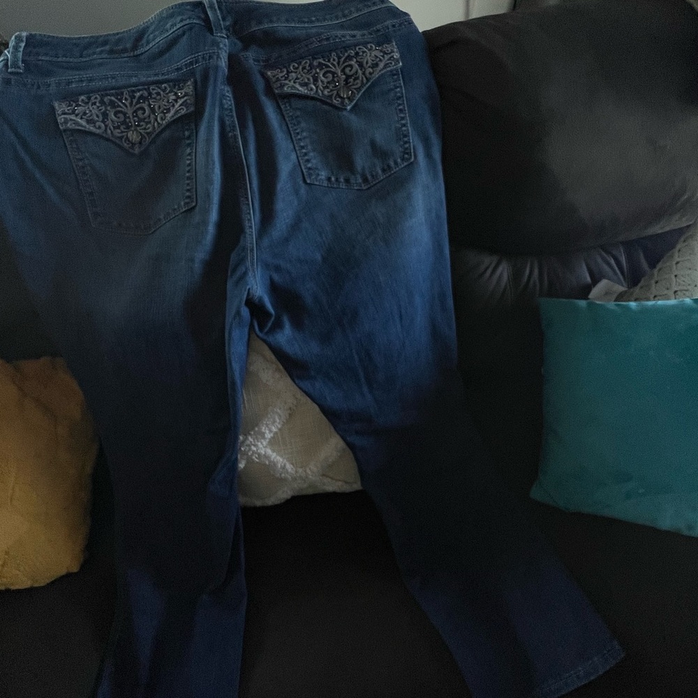 Jeans - Picture 4 of 5